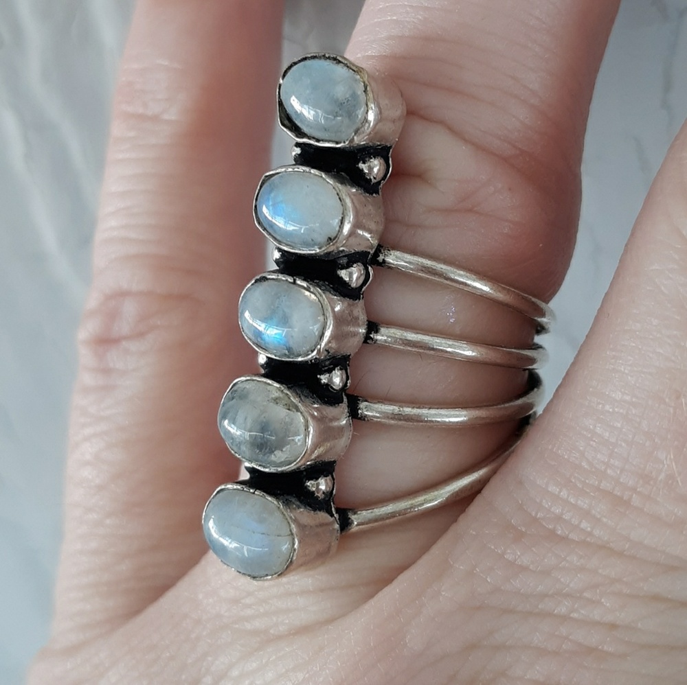 New Rainbow Moonstone Silver Statement Ring. - image 5